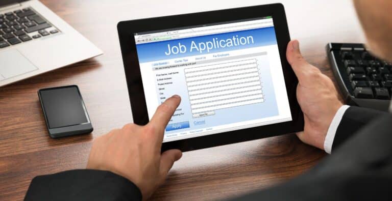 Manfaat Penerapan Online Recruitment Software terhadap Perusahaan
