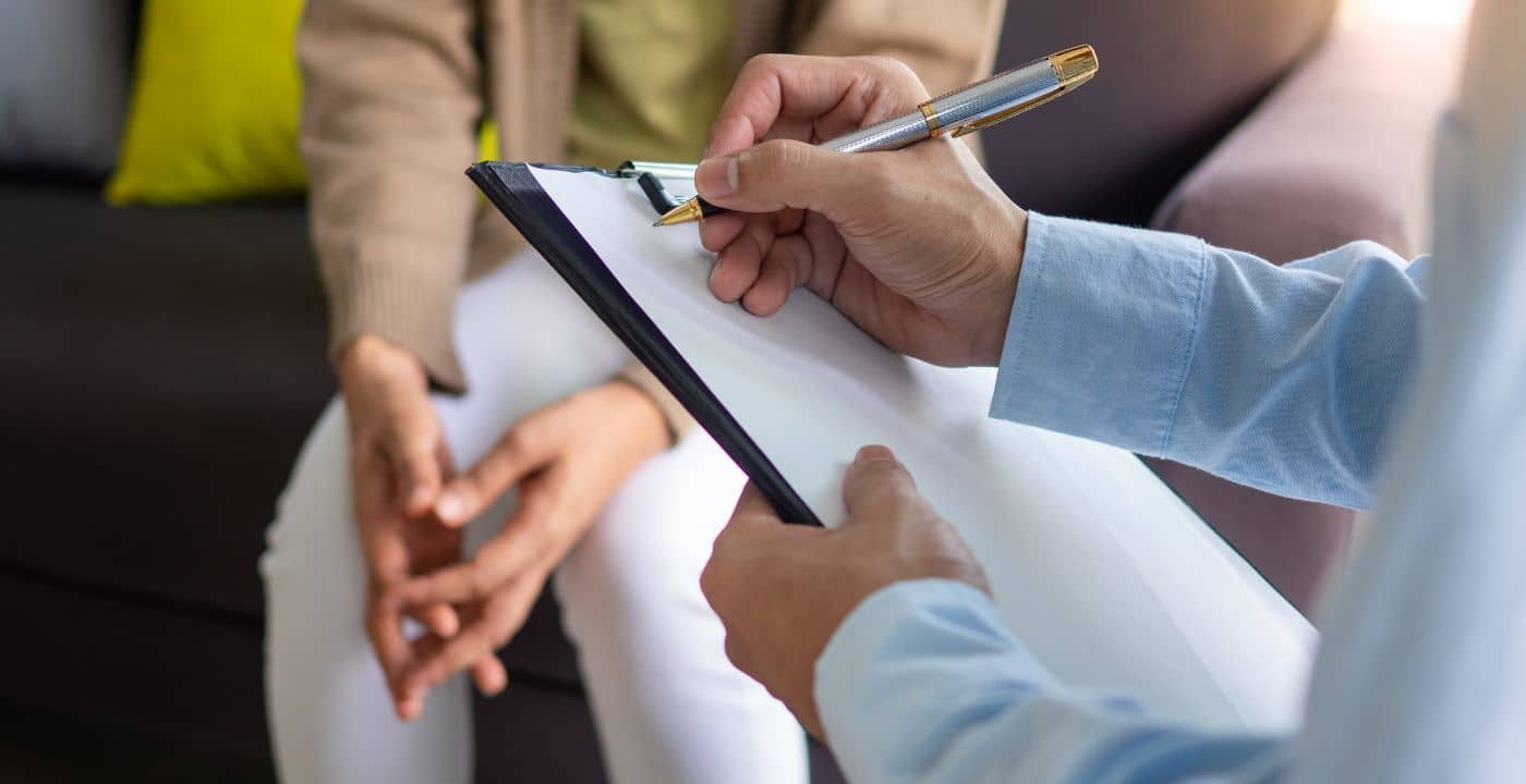 recruitment consultant adalah